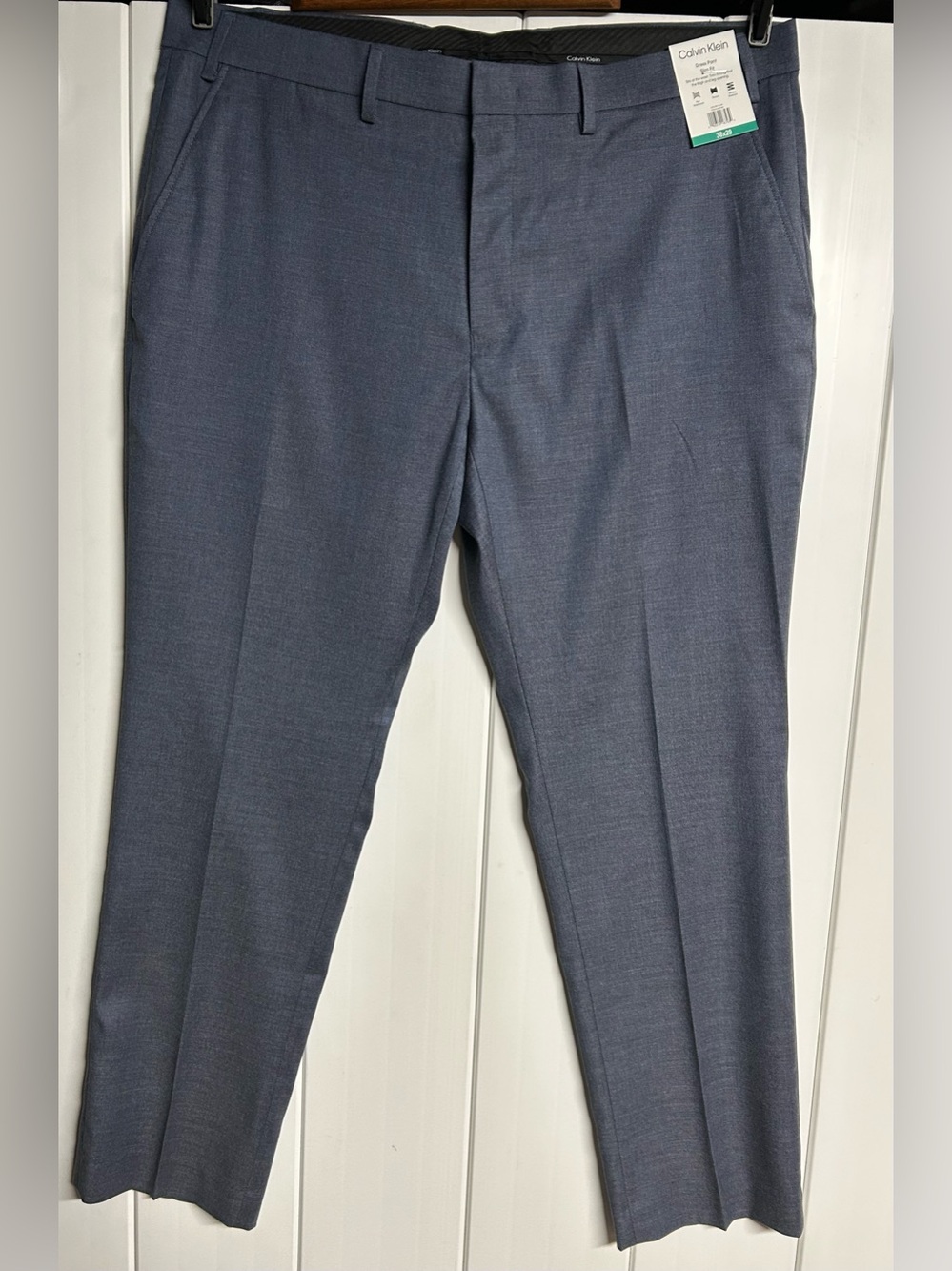 NWT Calvin Klein Men's Flat-Front Dress Shorts in Slate Blue